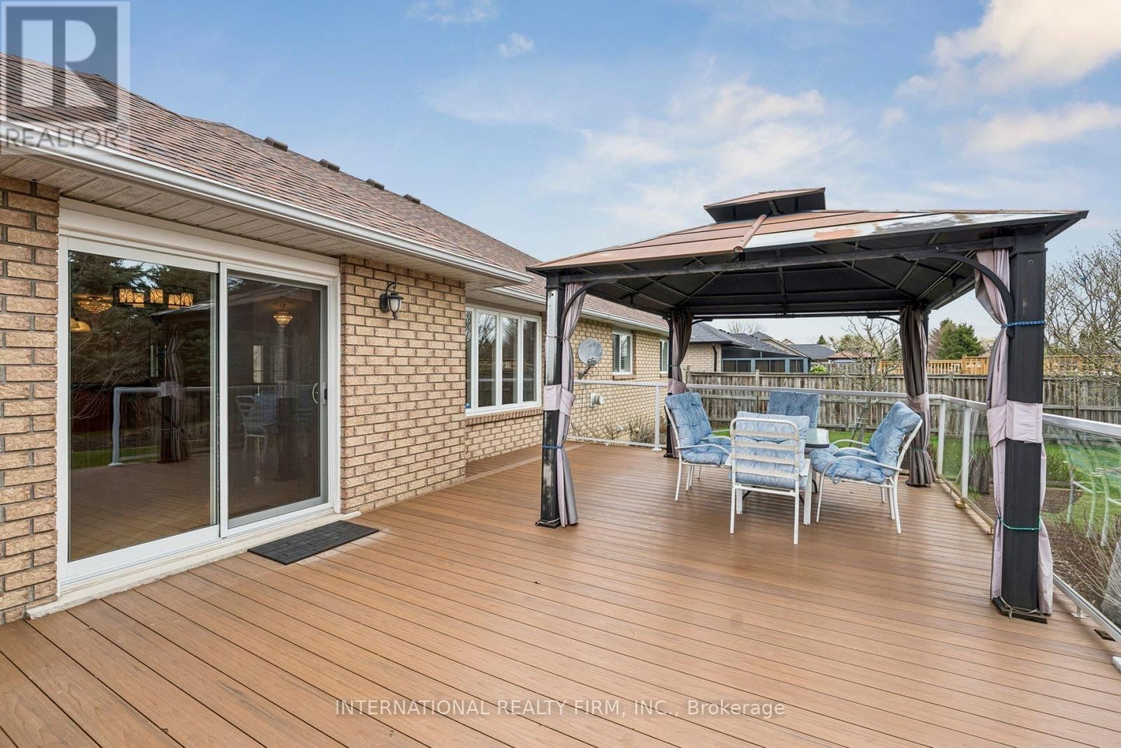 18 SEA BREEZE DRIVE Image 45