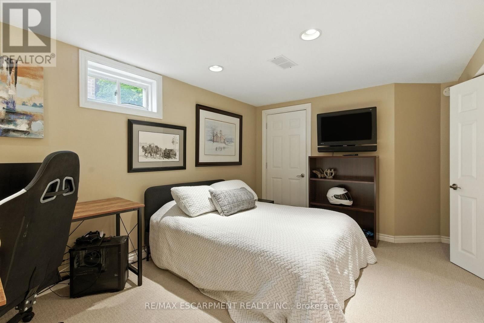 106 RYANS WAY Image 39