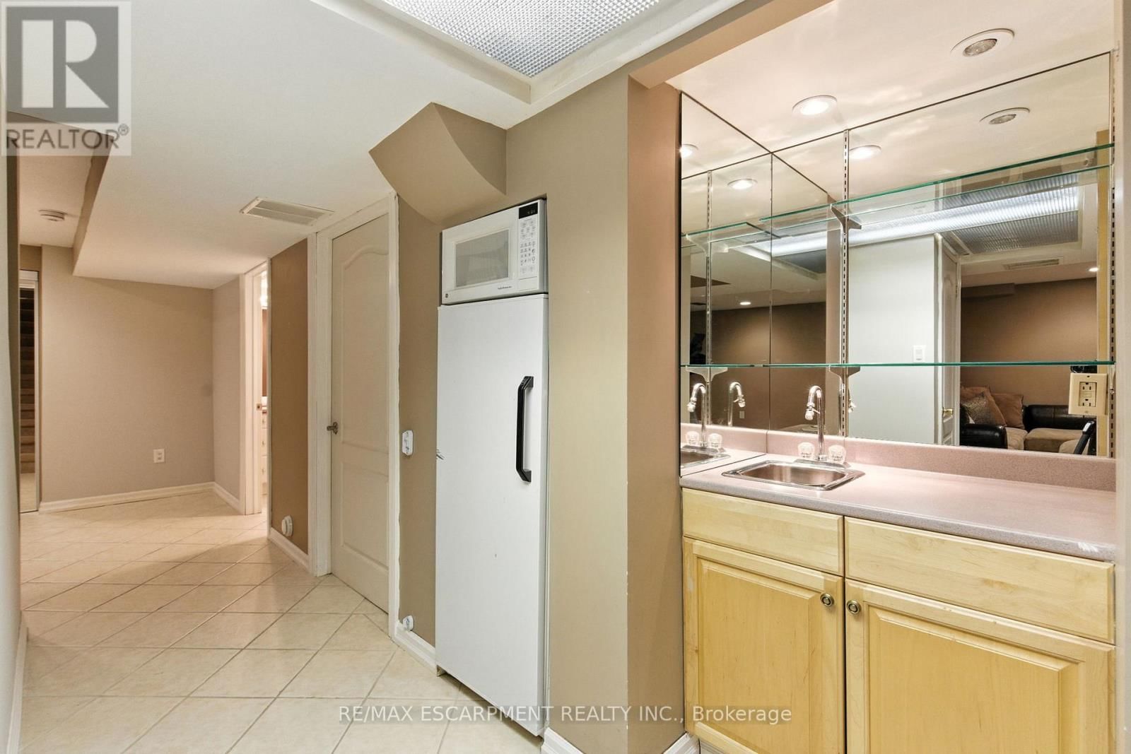 106 RYANS WAY Image 41