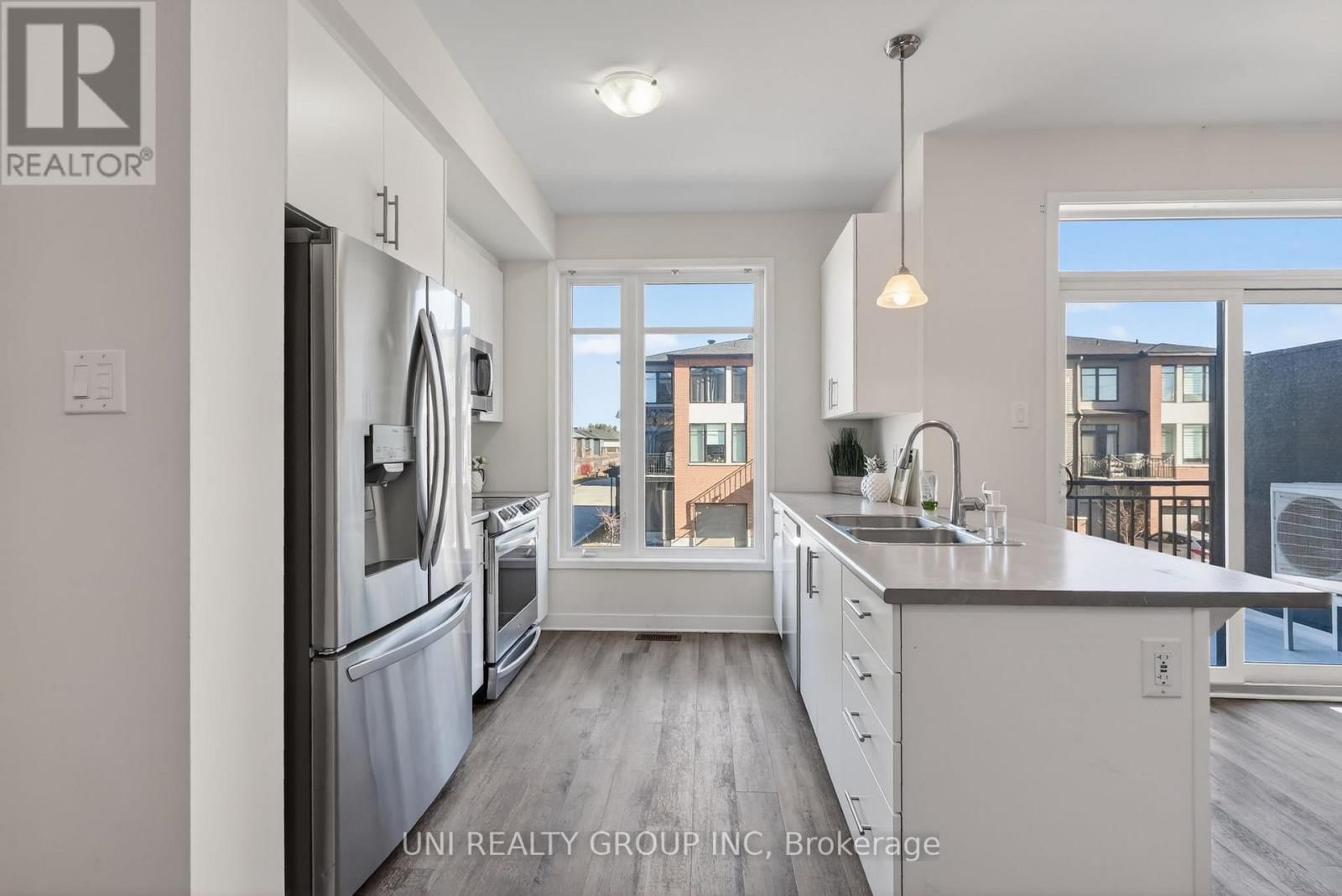 184 VISOR PRIVATE Image 16