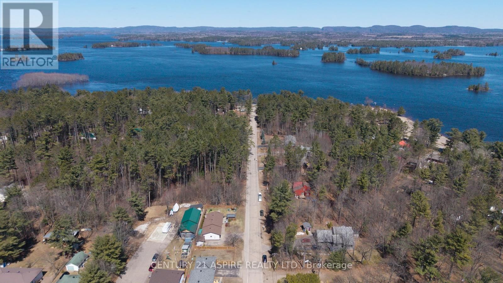 42 EAST STREET EAST Image 47