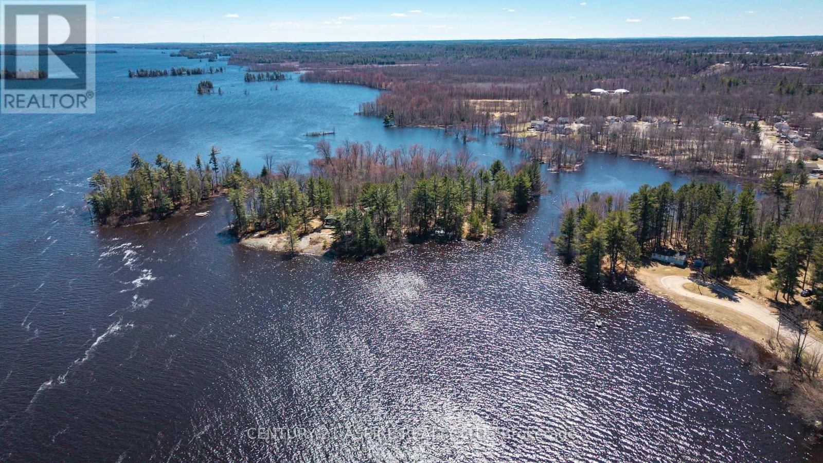 42 EAST STREET EAST Image 48