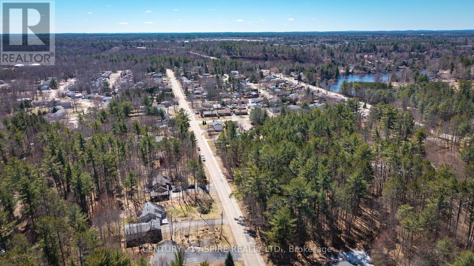 42 EAST STREET EAST Image 50