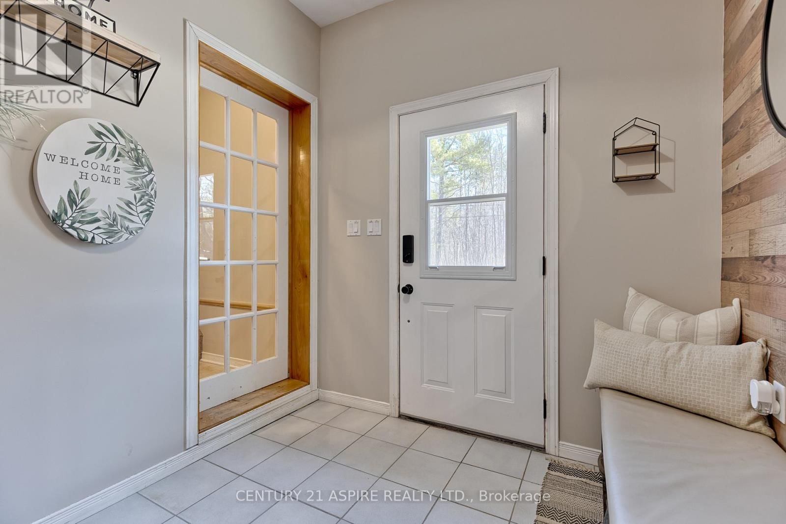 42 EAST STREET EAST Image 6