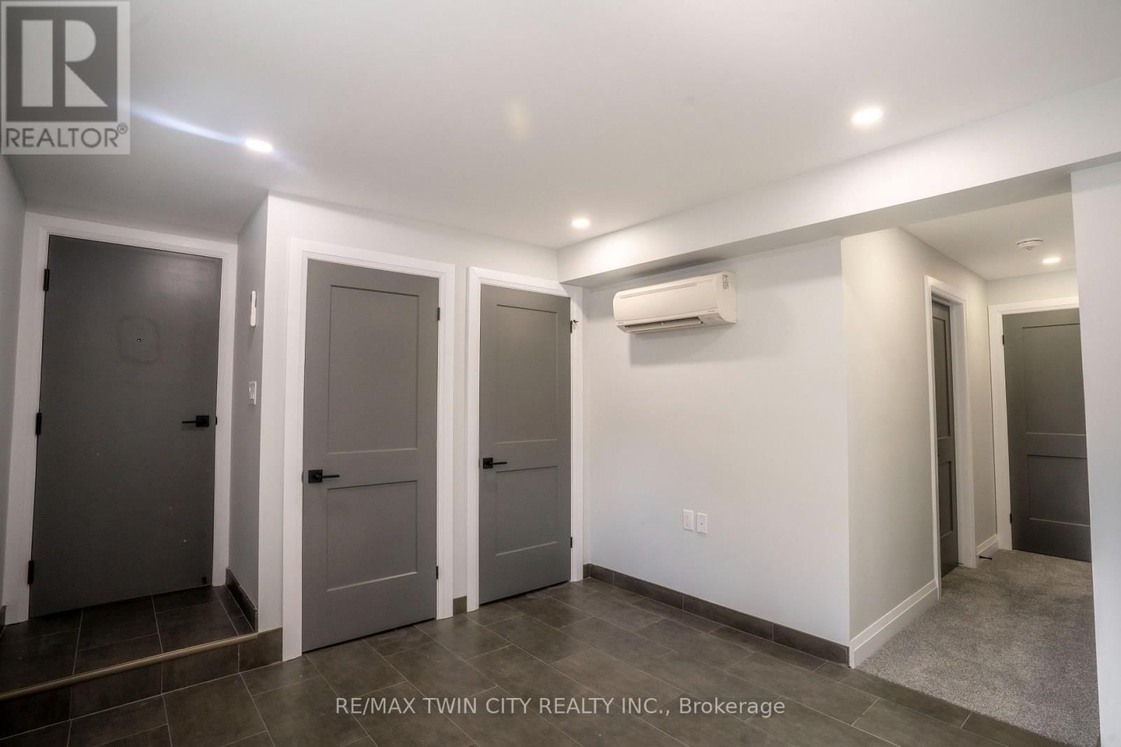 2 - 130 ELGIN STREET Image 4