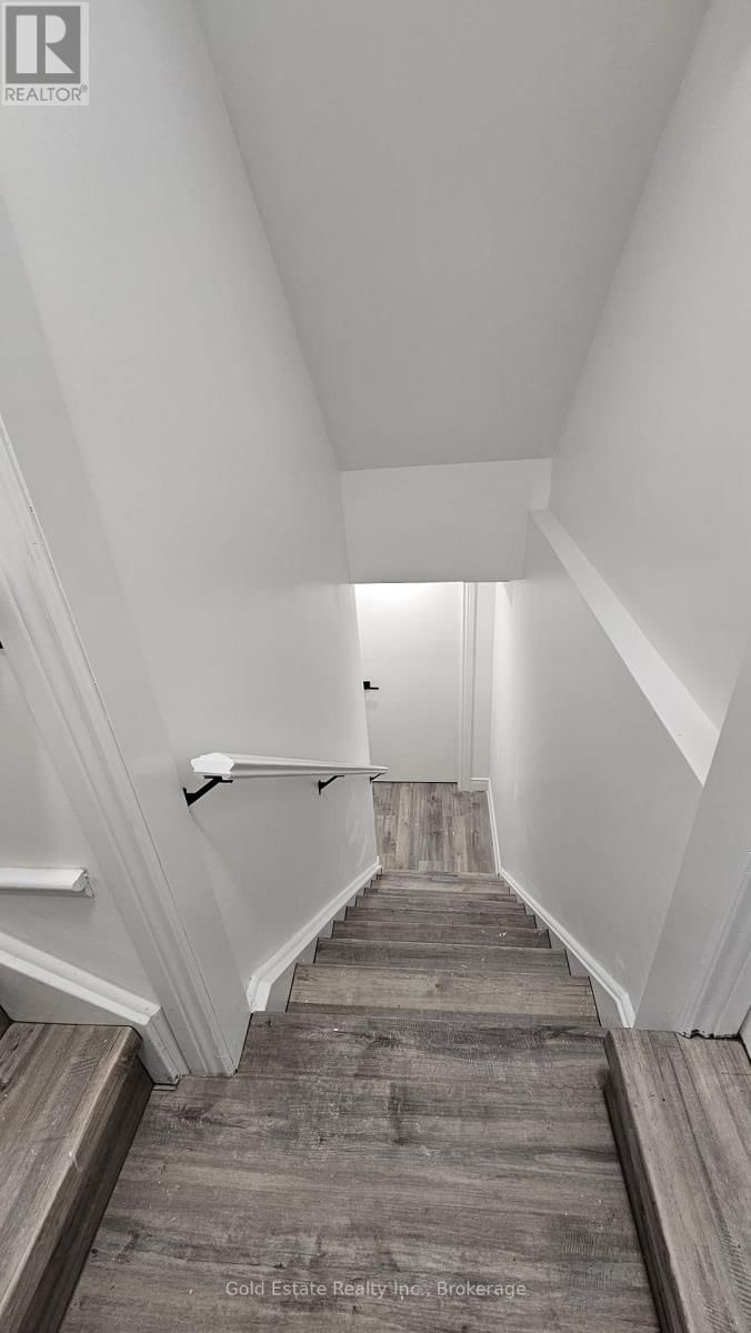 Lower 212 SPRING CREEK DRIVE Image 2