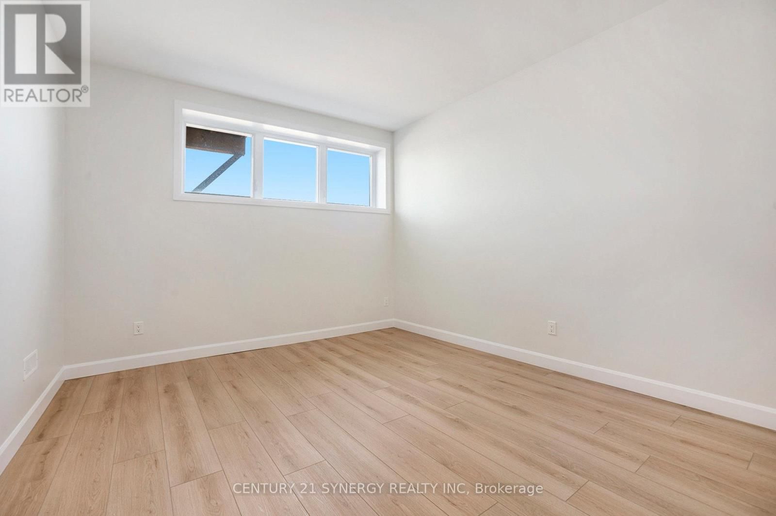 B - 87 HELEN STREET Image 11