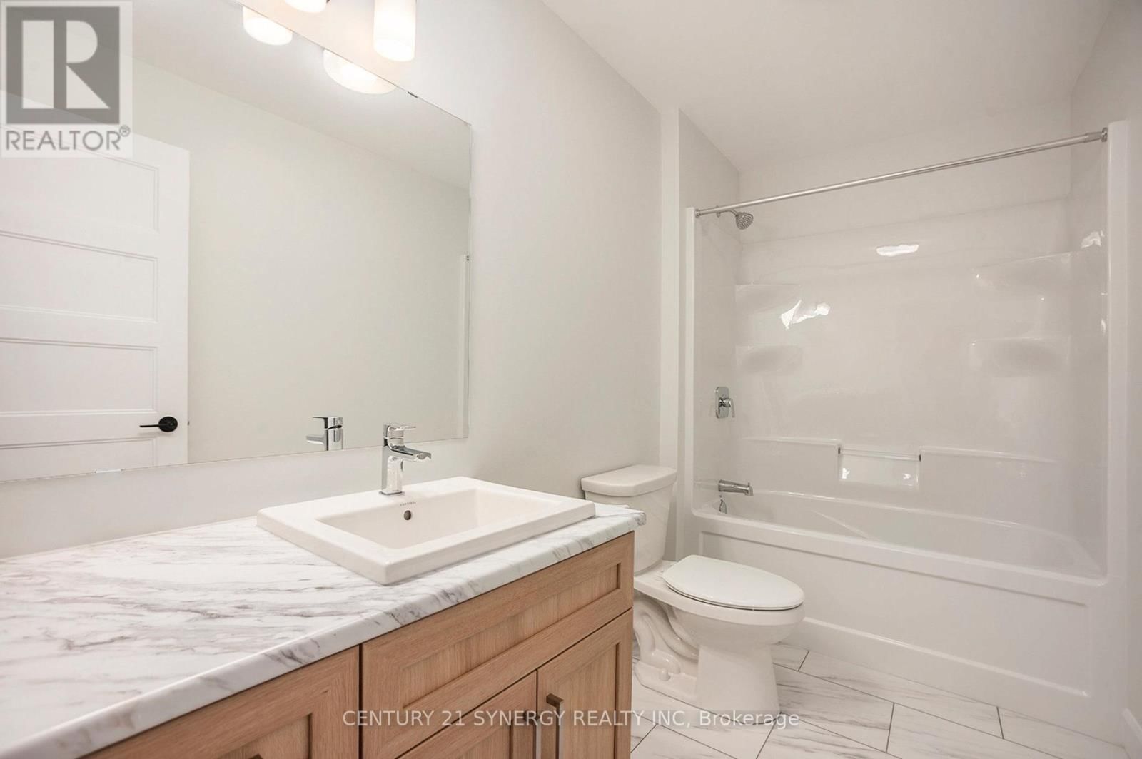 B - 87 HELEN STREET Image 12