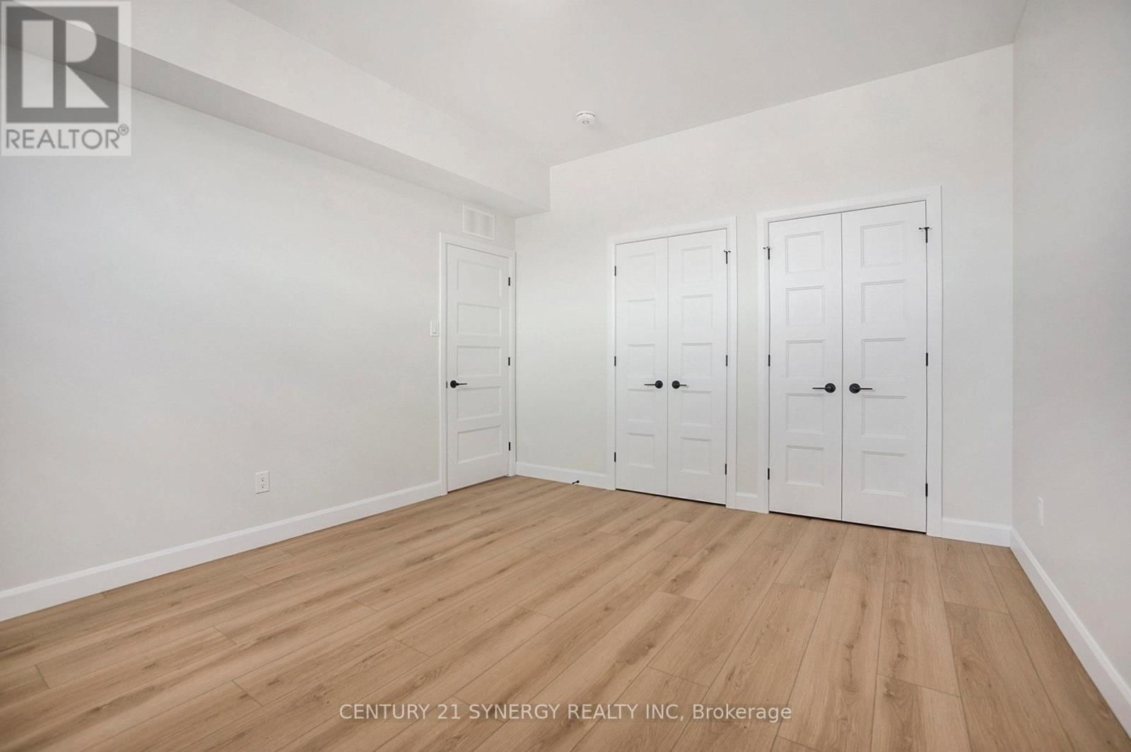 B - 87 HELEN STREET Image 16