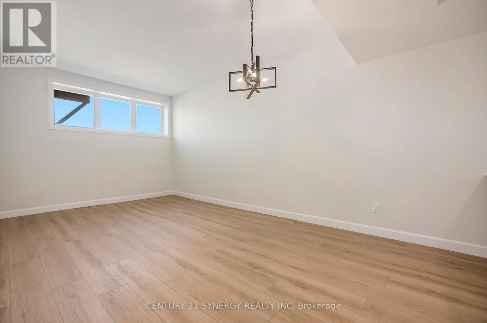 B - 87 HELEN STREET Image 9