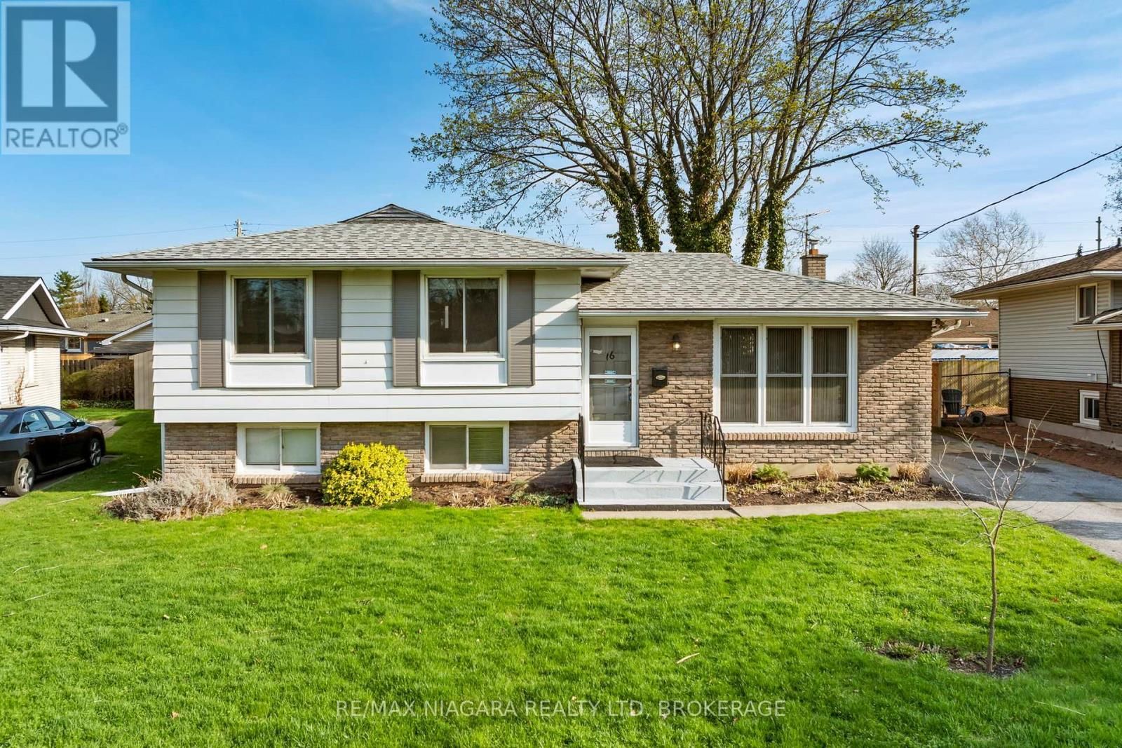 16 CROYDON DRIVE Image 1