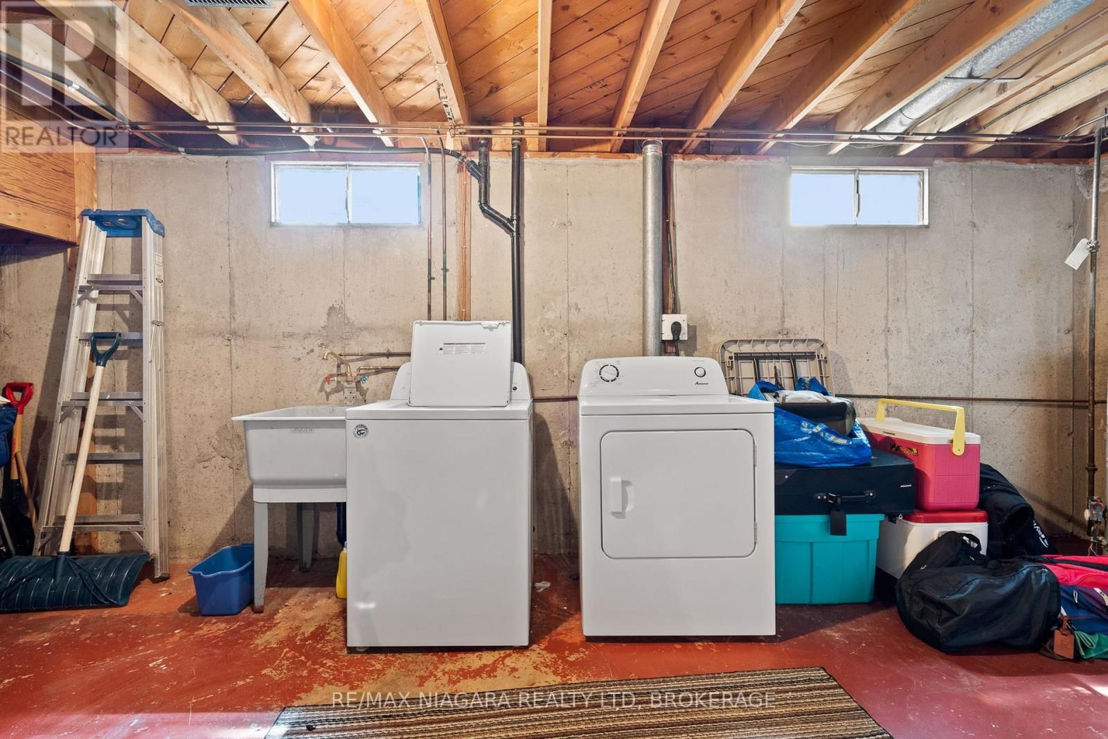 16 CROYDON DRIVE Image 25