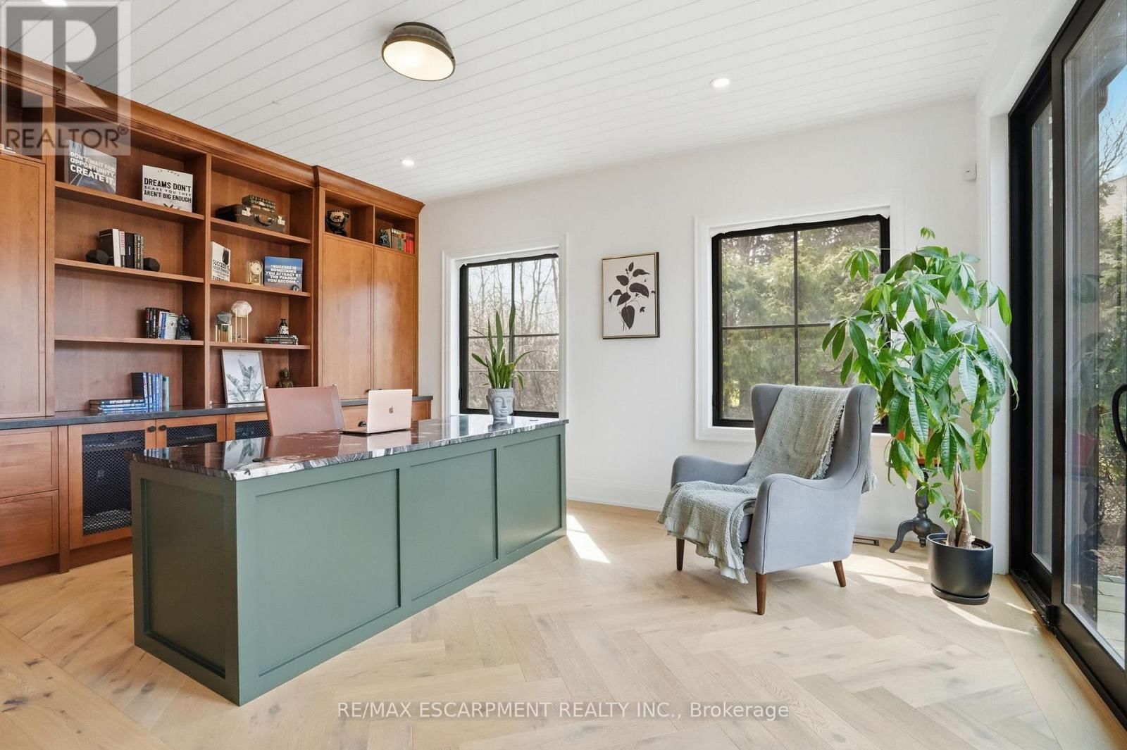 136 ROCKCLIFFE ROAD Image 19