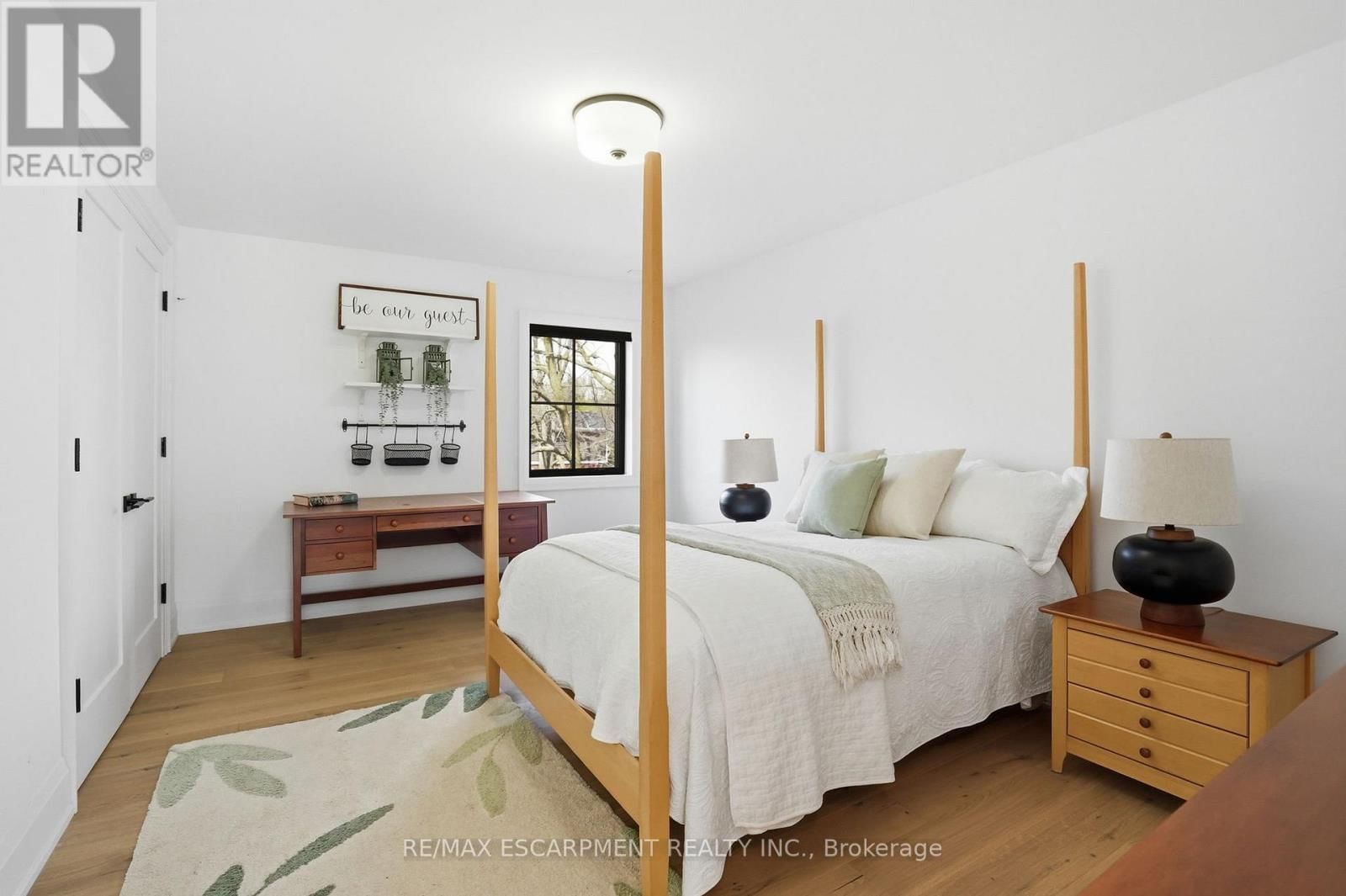 136 ROCKCLIFFE ROAD Image 36