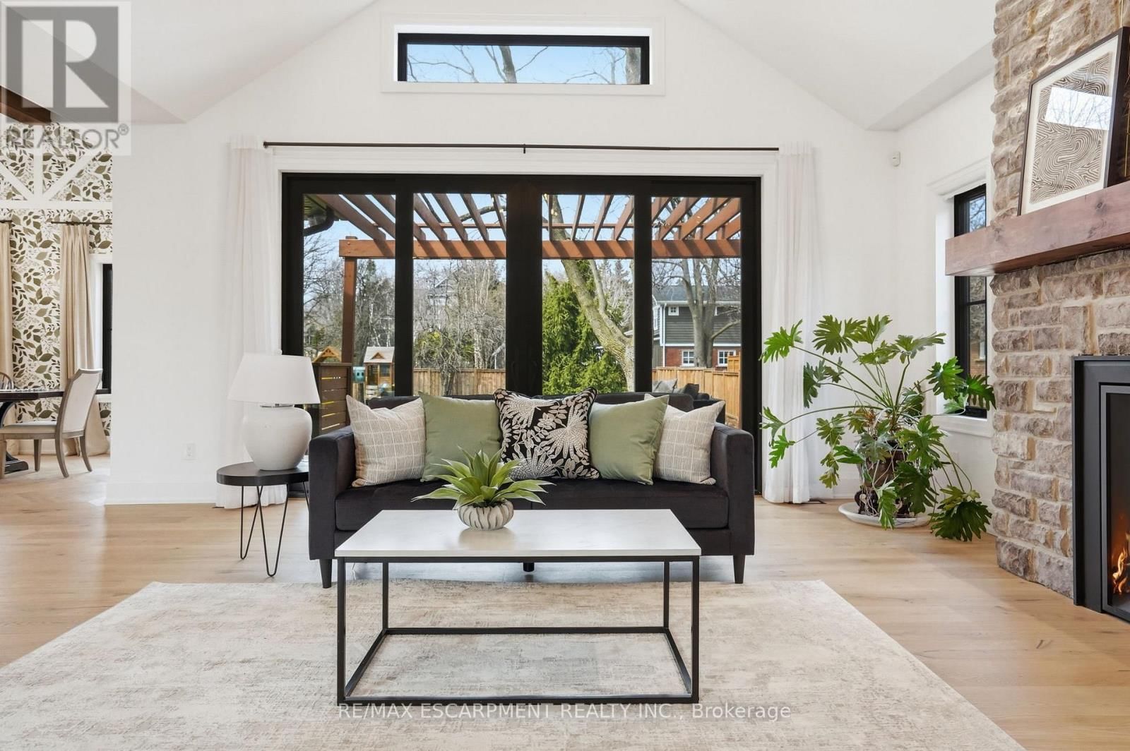 136 ROCKCLIFFE ROAD Image 9