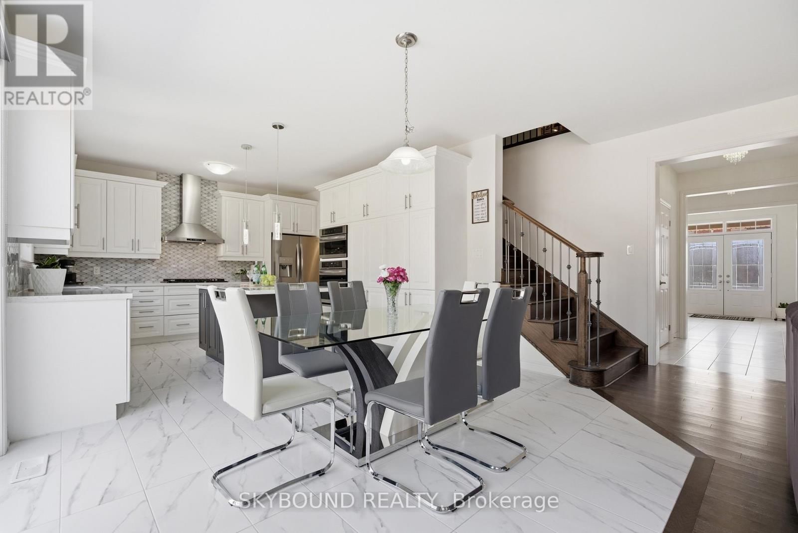 80 HARPIN WAY EAST Image 20