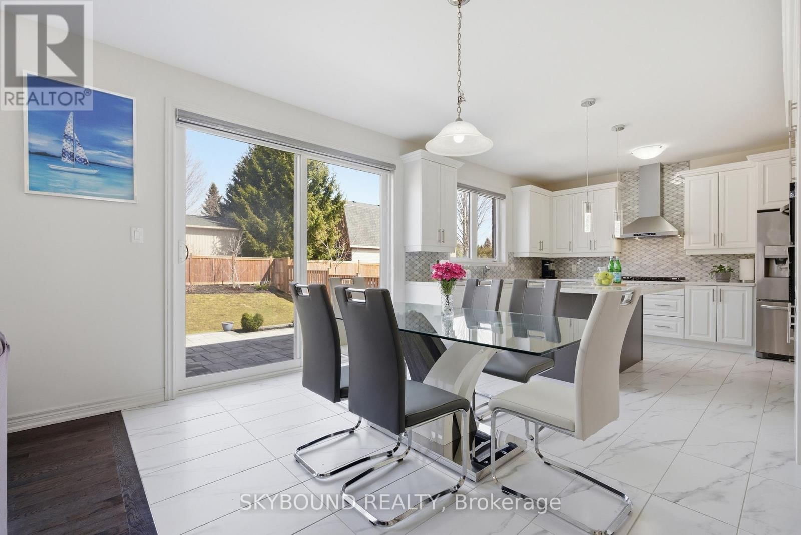 80 HARPIN WAY EAST Image 21