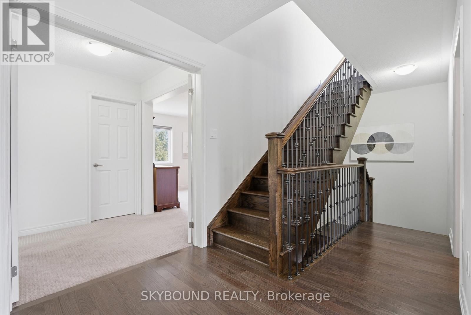 80 HARPIN WAY EAST Image 31