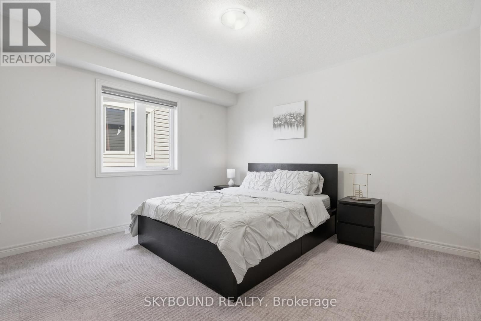 80 HARPIN WAY EAST Image 32