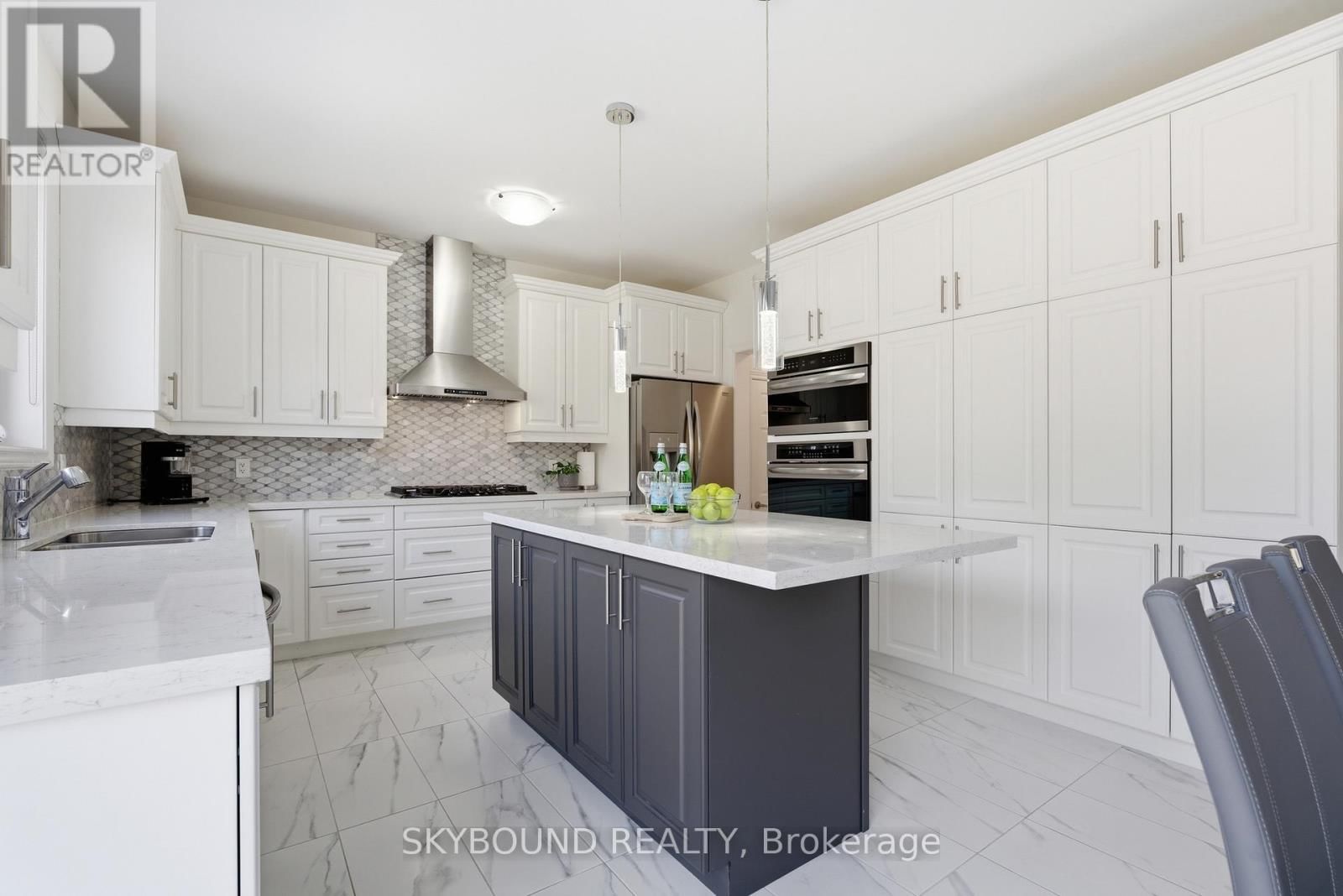 80 HARPIN WAY EAST Image 9