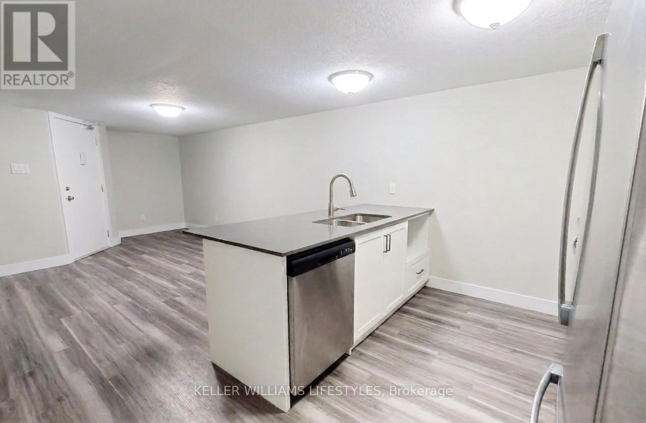 74 ESSEX STREET Image 13