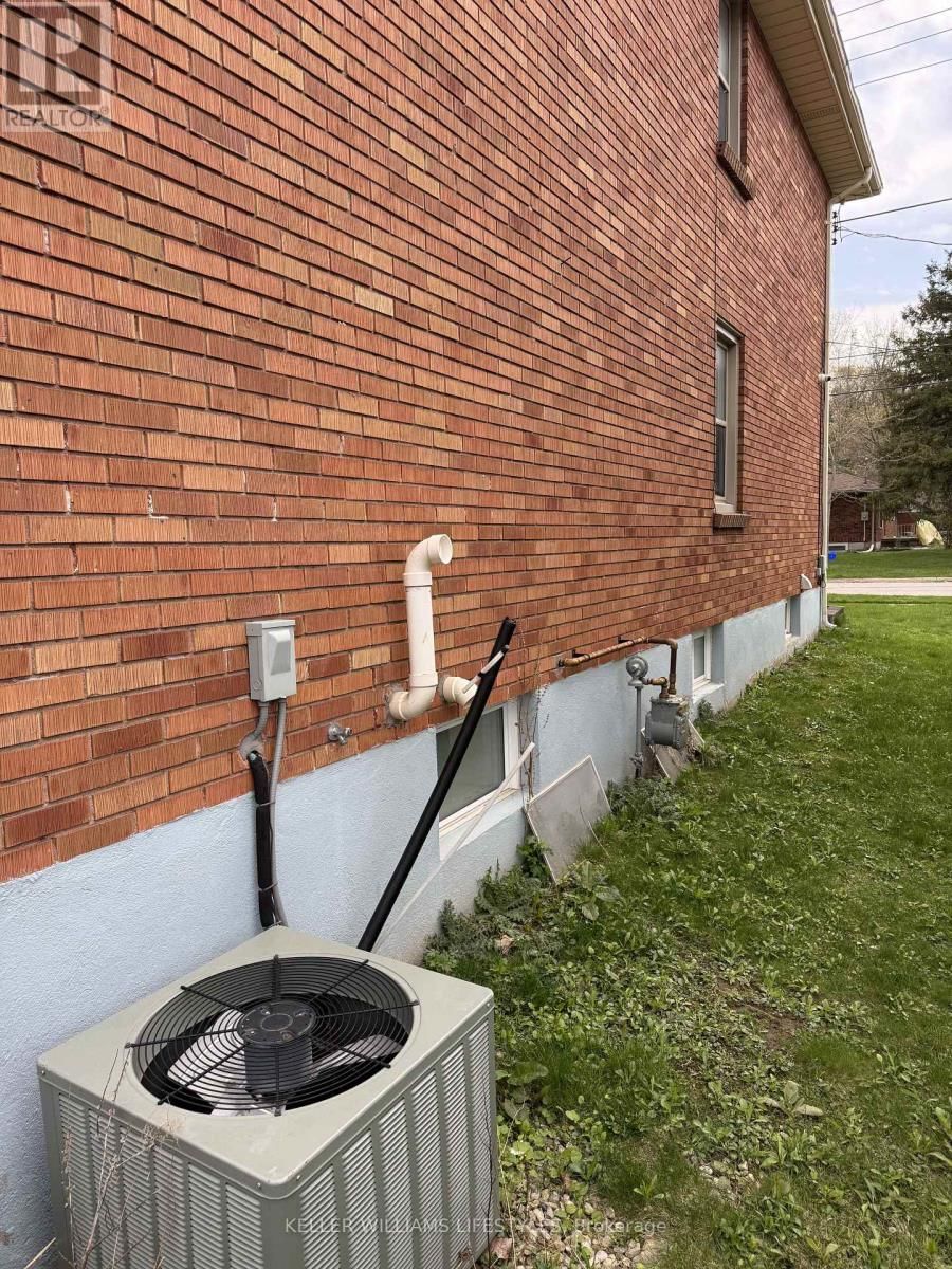 74 ESSEX STREET Image 8