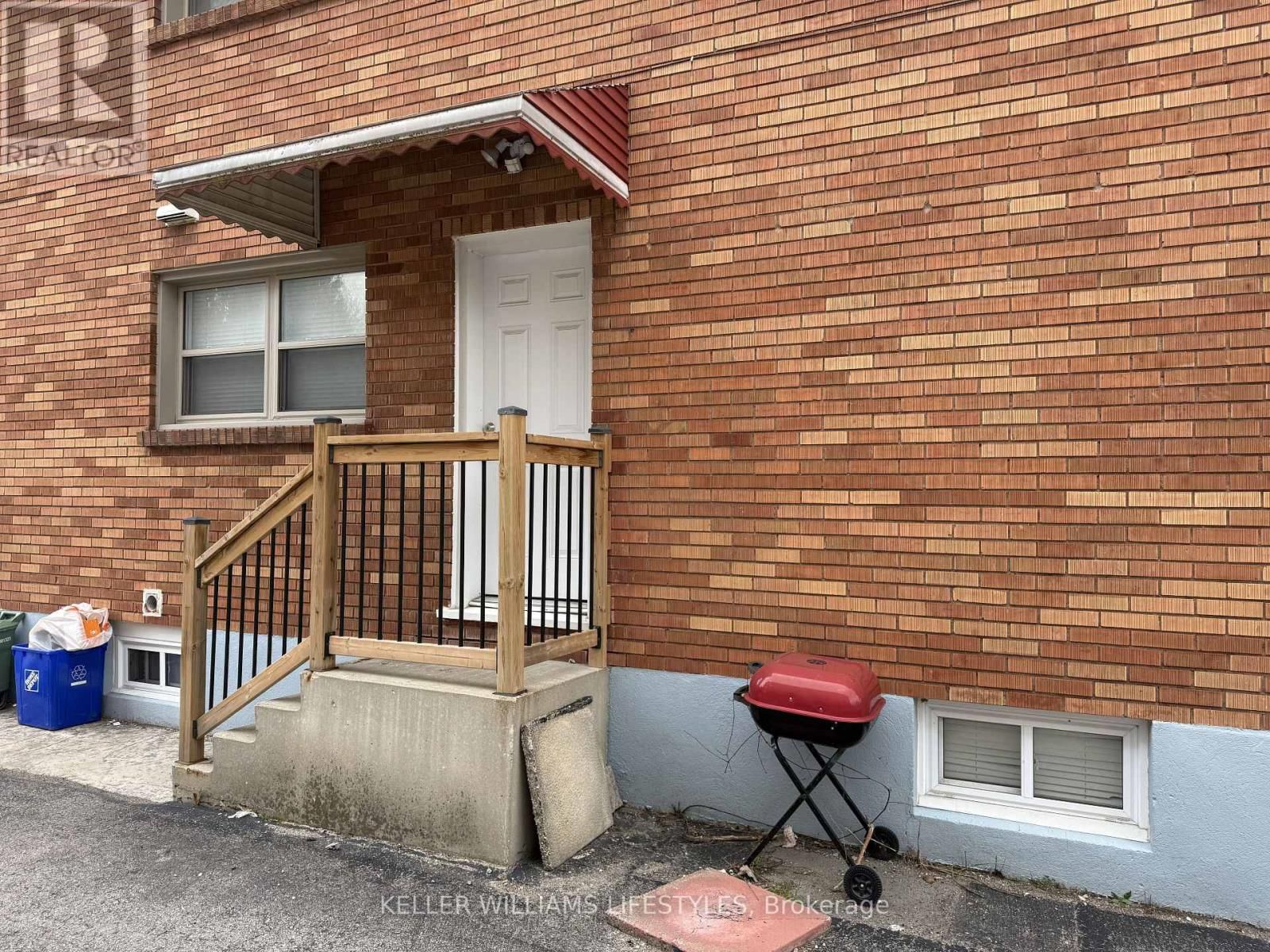 74 ESSEX STREET Image 9