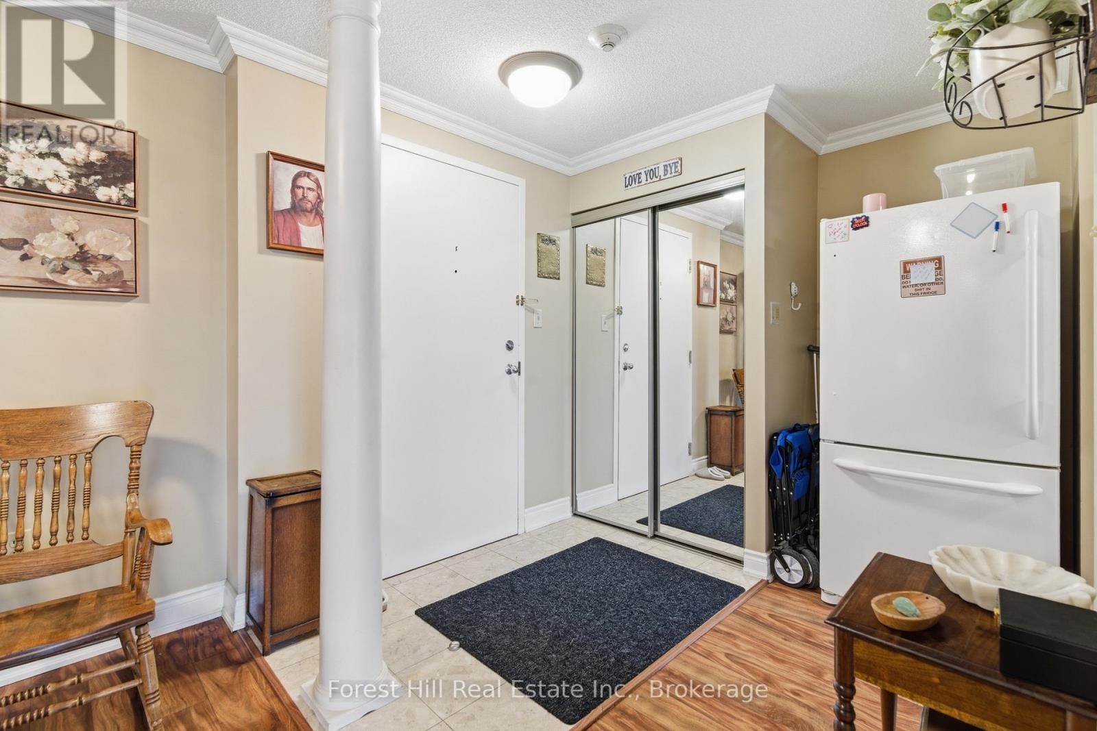 402 - 55 BLUE SPRINGS DRIVE Image 10