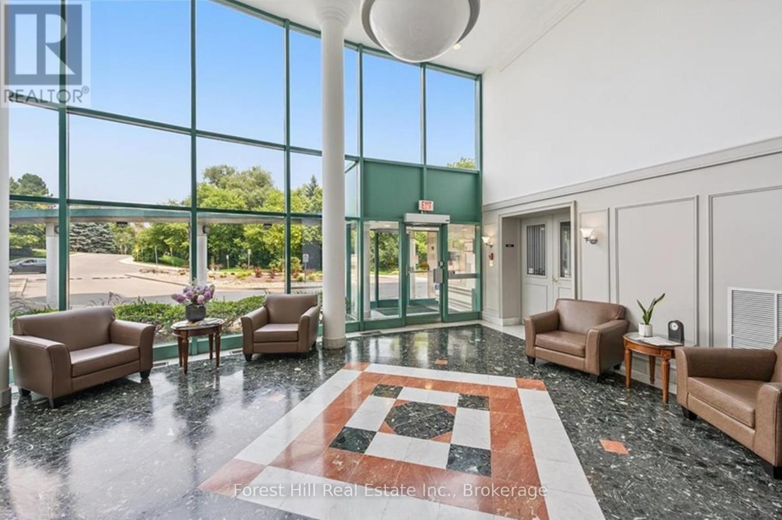 402 - 55 BLUE SPRINGS DRIVE Image 23