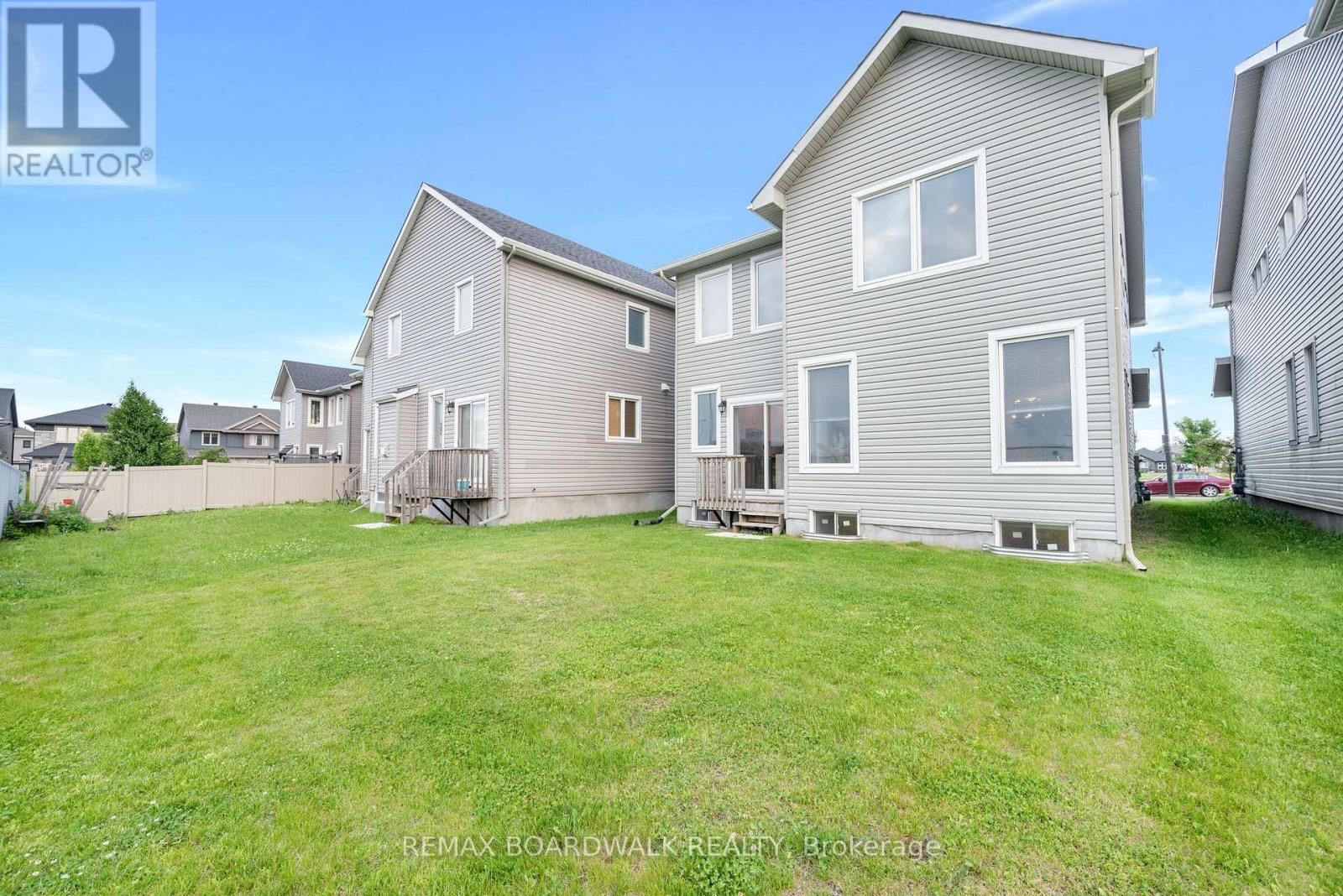 302 HALIBURTON HEIGHTS Image 49