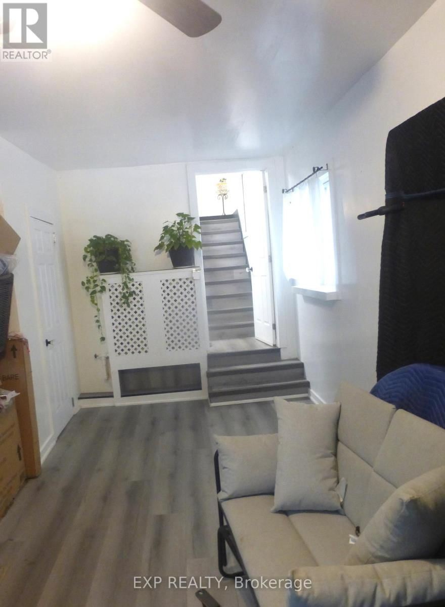 577 KING STREET Image 14