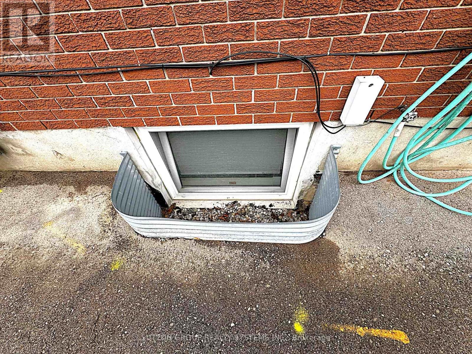 42 INGLESIDE DRIVE Image 25