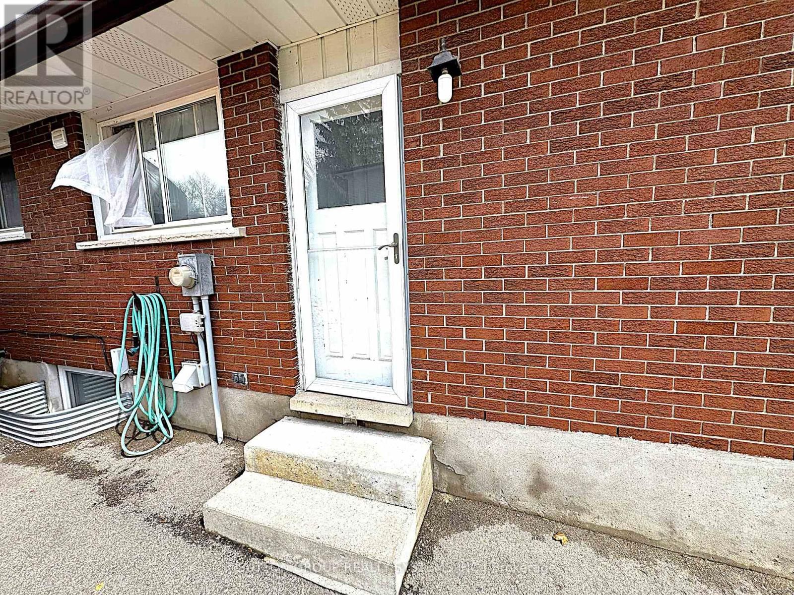 42 INGLESIDE DRIVE Image 4