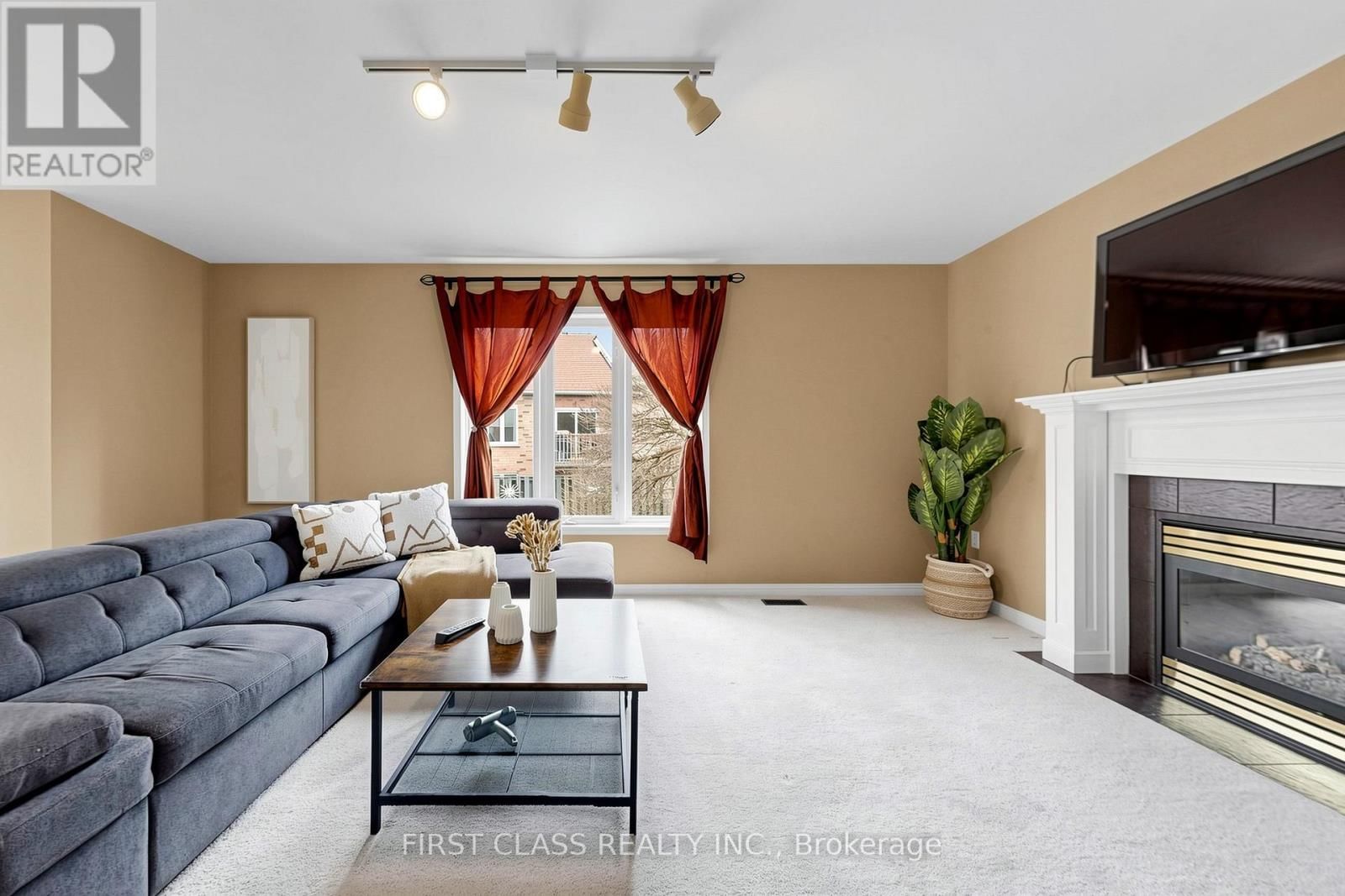 11 DIAMOND COURT Image 12