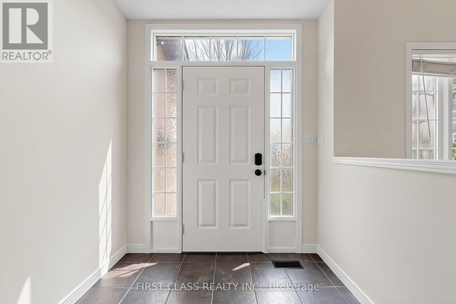 11 DIAMOND COURT Image 2