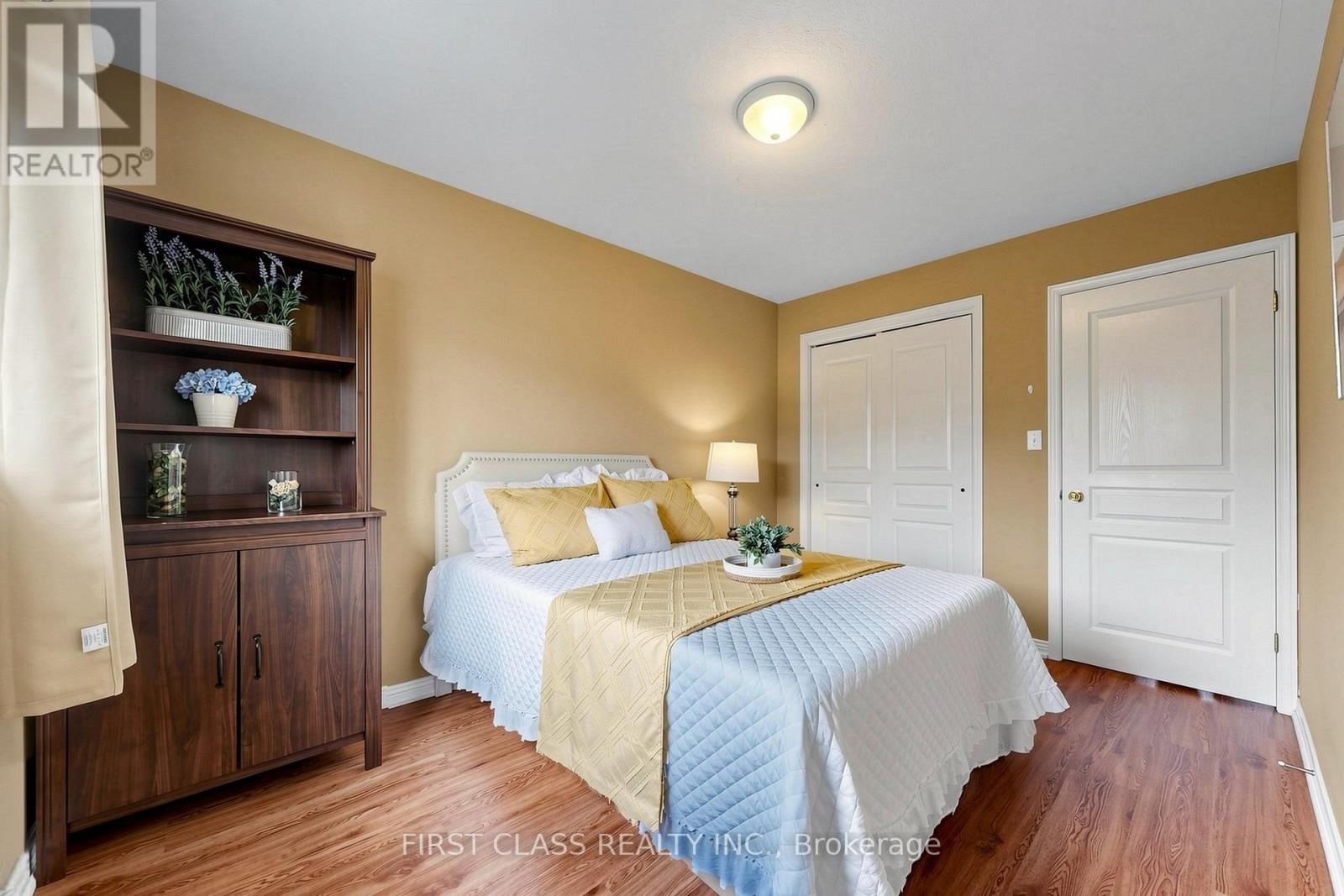 11 DIAMOND COURT Image 35