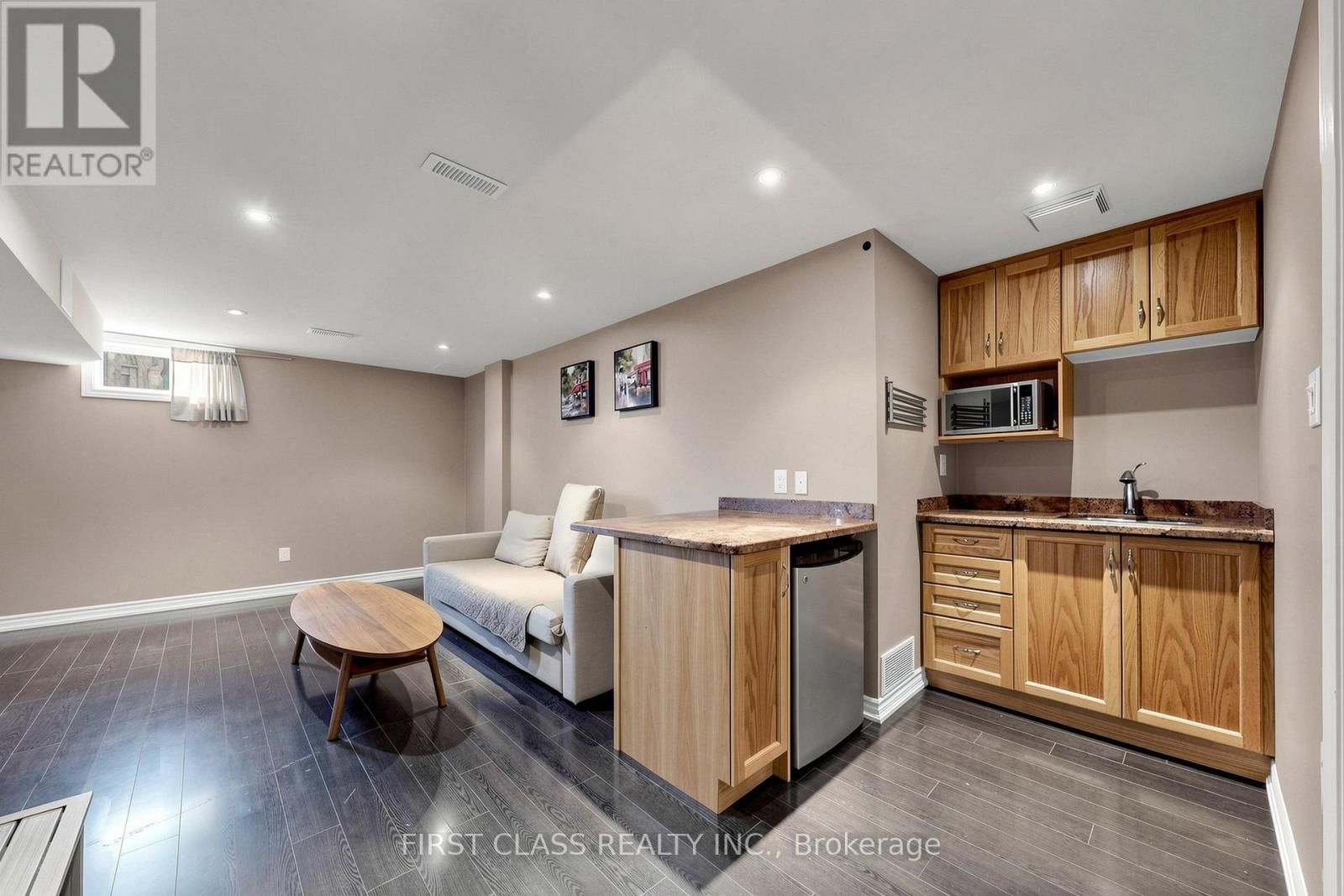 11 DIAMOND COURT Image 44