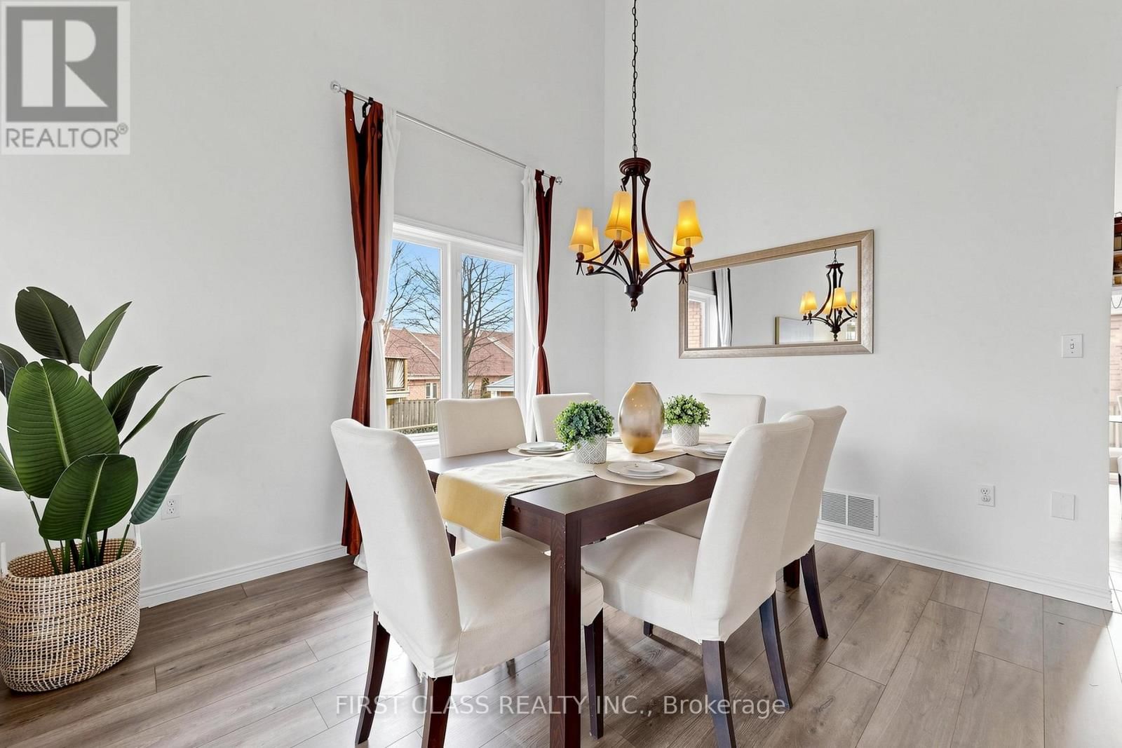 11 DIAMOND COURT Image 8