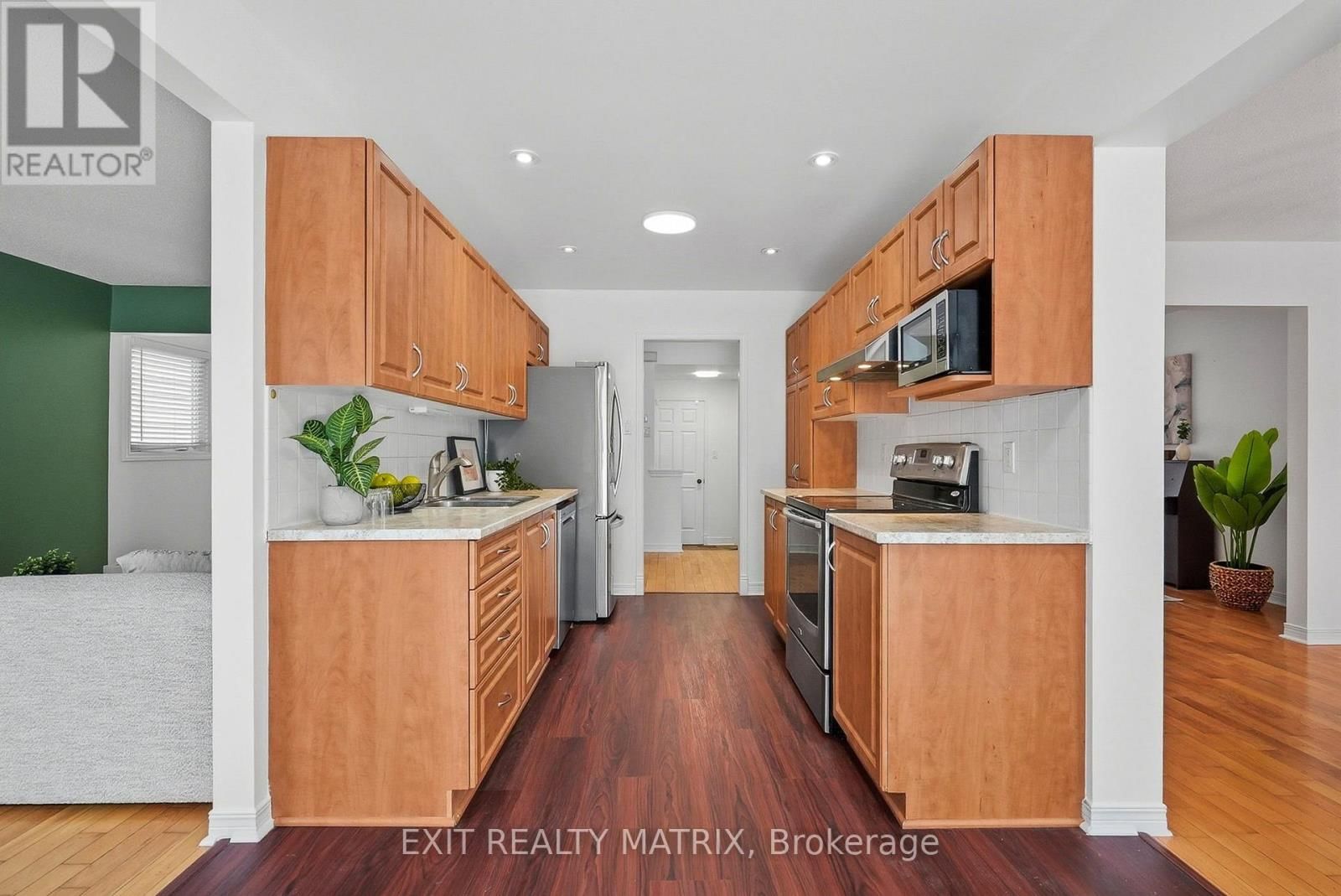 727 BROME CRESCENT Image 4