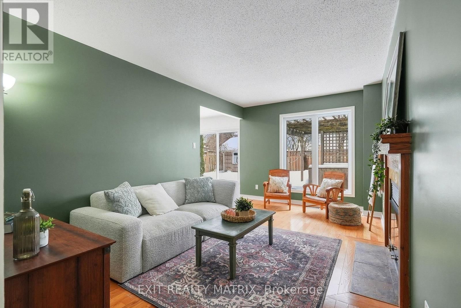 727 BROME CRESCENT Image 6