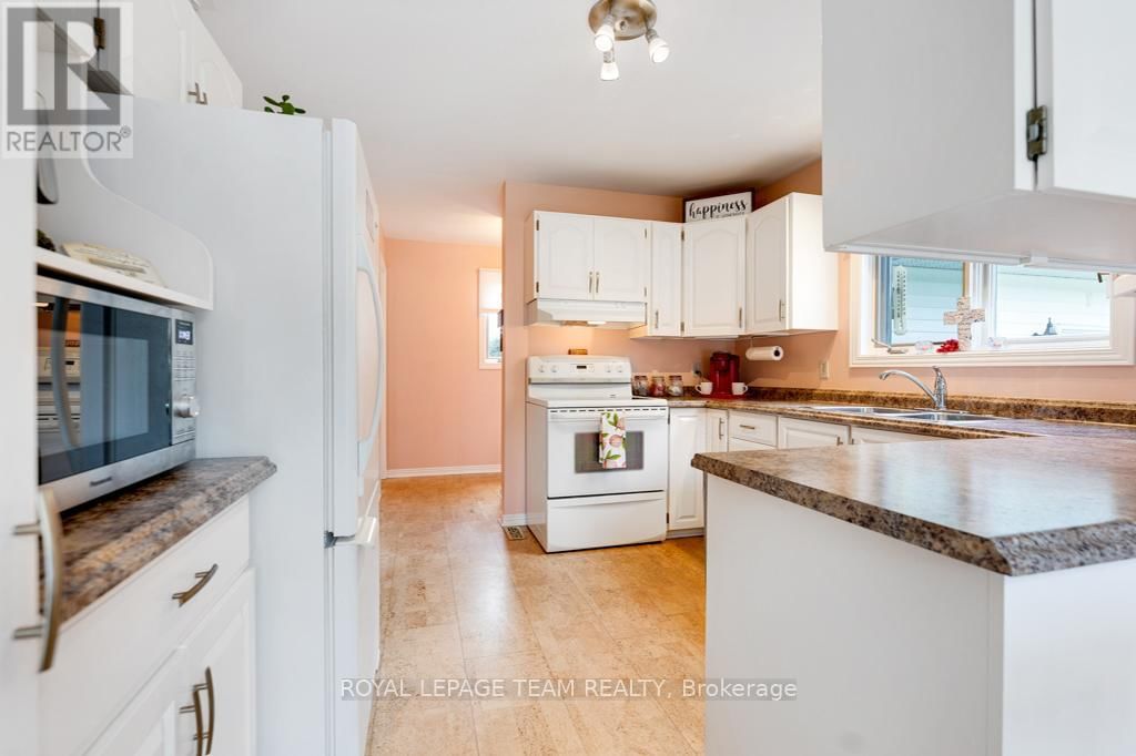 17 MARIC TRAIL Image 13