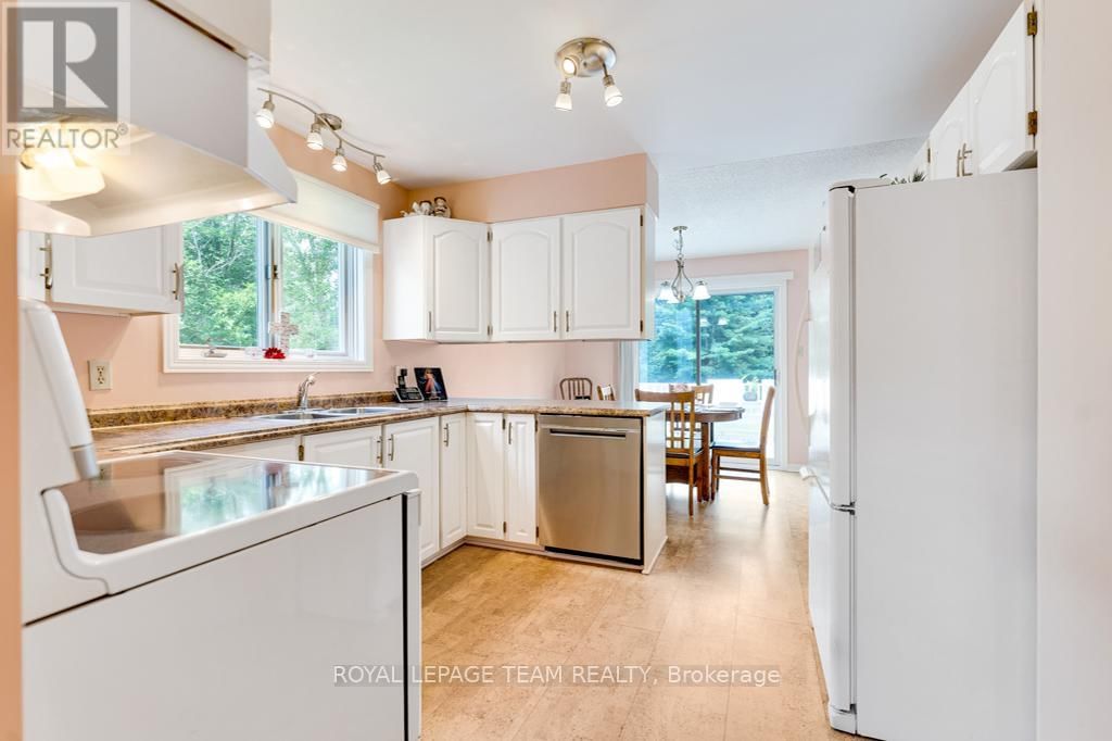 17 MARIC TRAIL Image 17