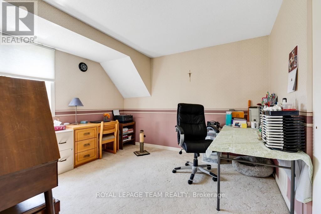 17 MARIC TRAIL Image 30