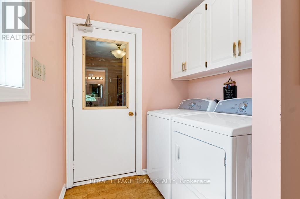 17 MARIC TRAIL Image 35