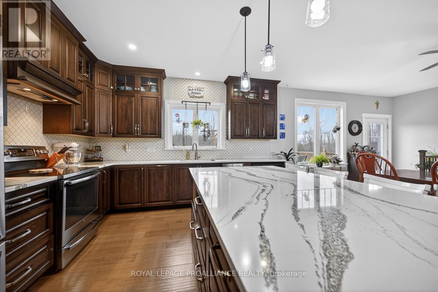 10932 JELLYBY ROAD Image 18