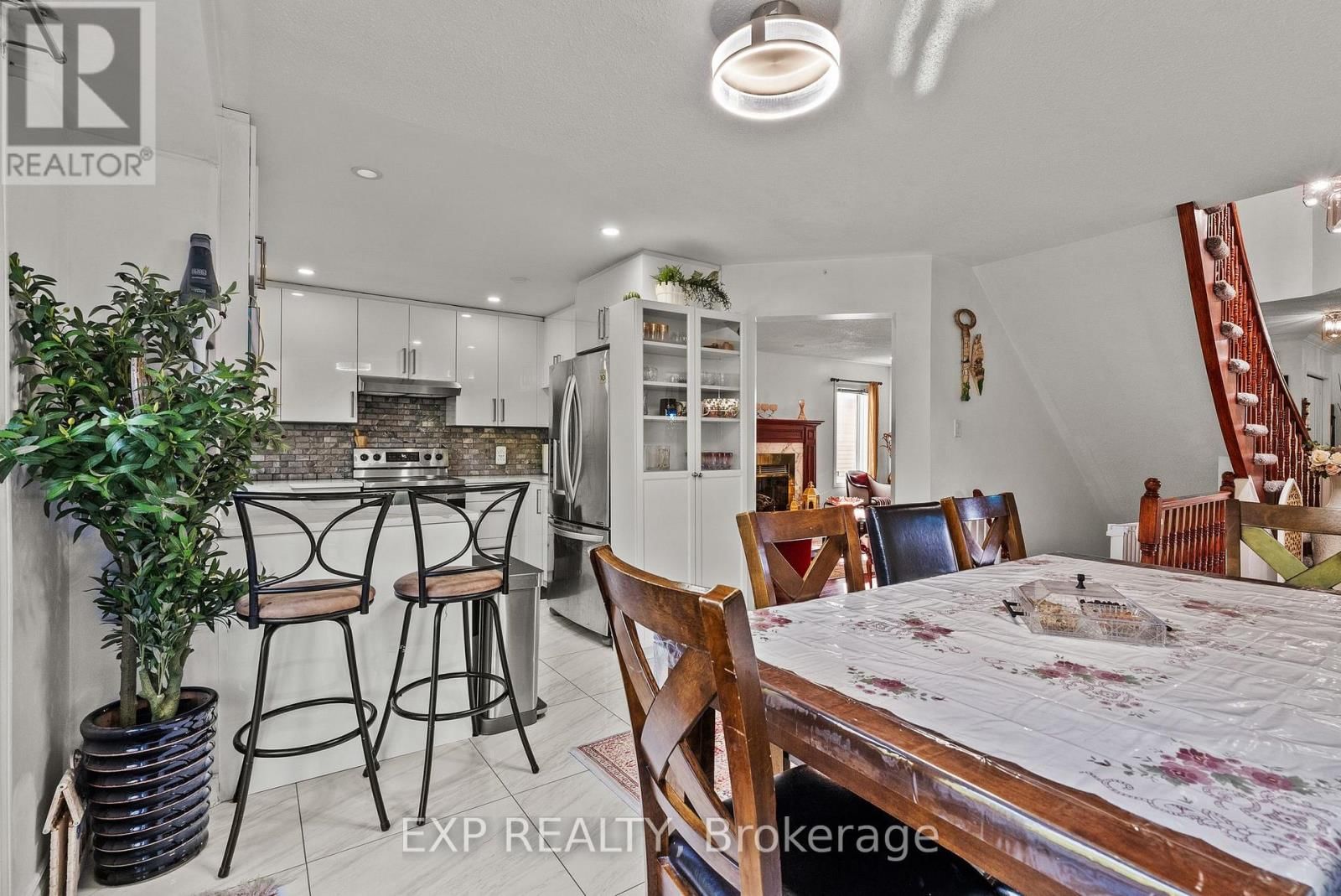 1582 BLOHM DRIVE Image 15