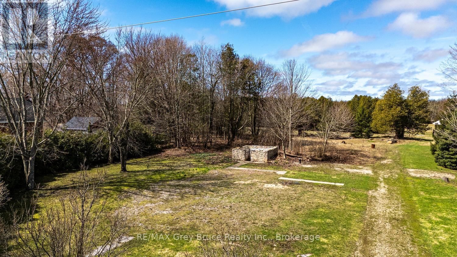 019556 HIGHWAY 6 Image 16