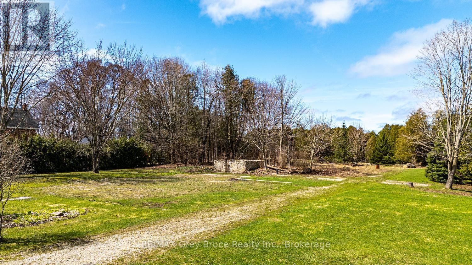 019556 HIGHWAY 6 Image 17