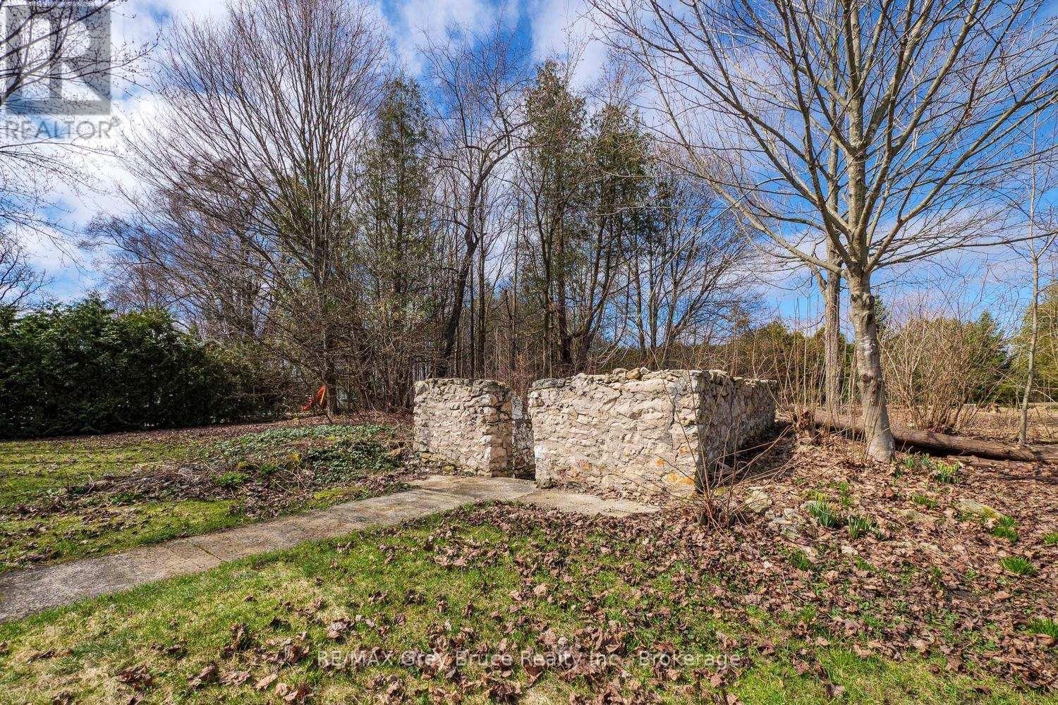 019556 HIGHWAY 6 Image 19