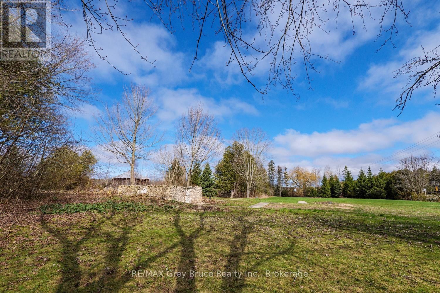 019556 HIGHWAY 6 Image 21